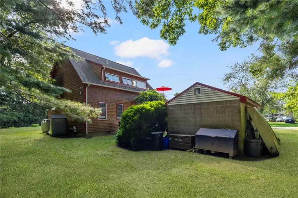 88 Bow Street Jamestown RI 02835