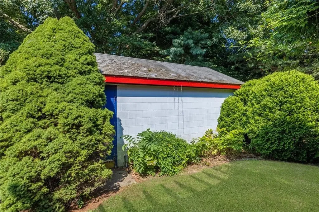 88 Bow Street Jamestown RI 02835