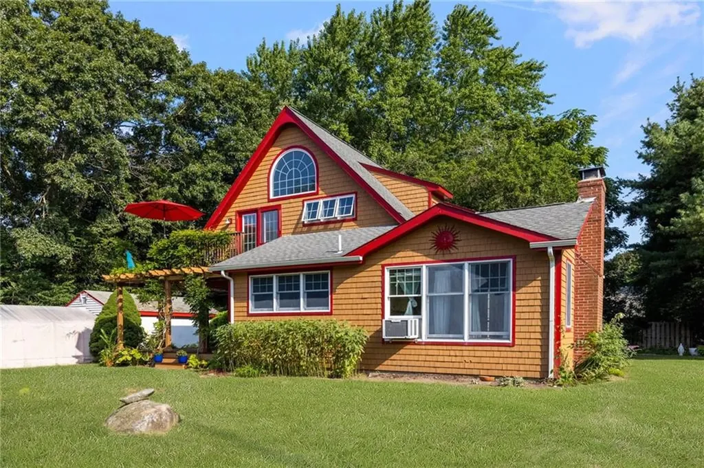 88 Bow Street Jamestown RI 02835