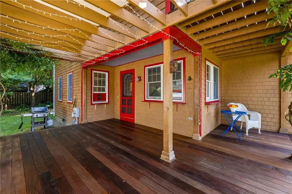 88 Bow Street Jamestown RI 02835