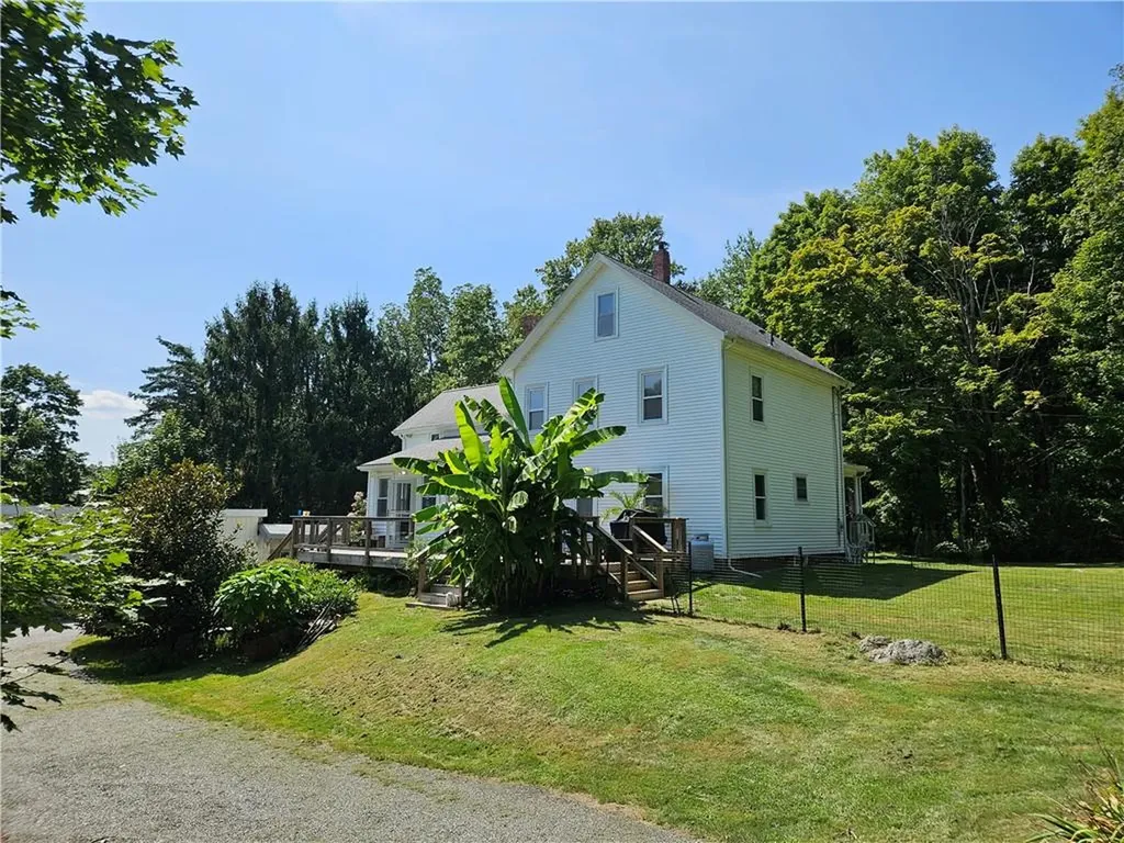 5 Old West Wrentham Road Cumberland RI 02864