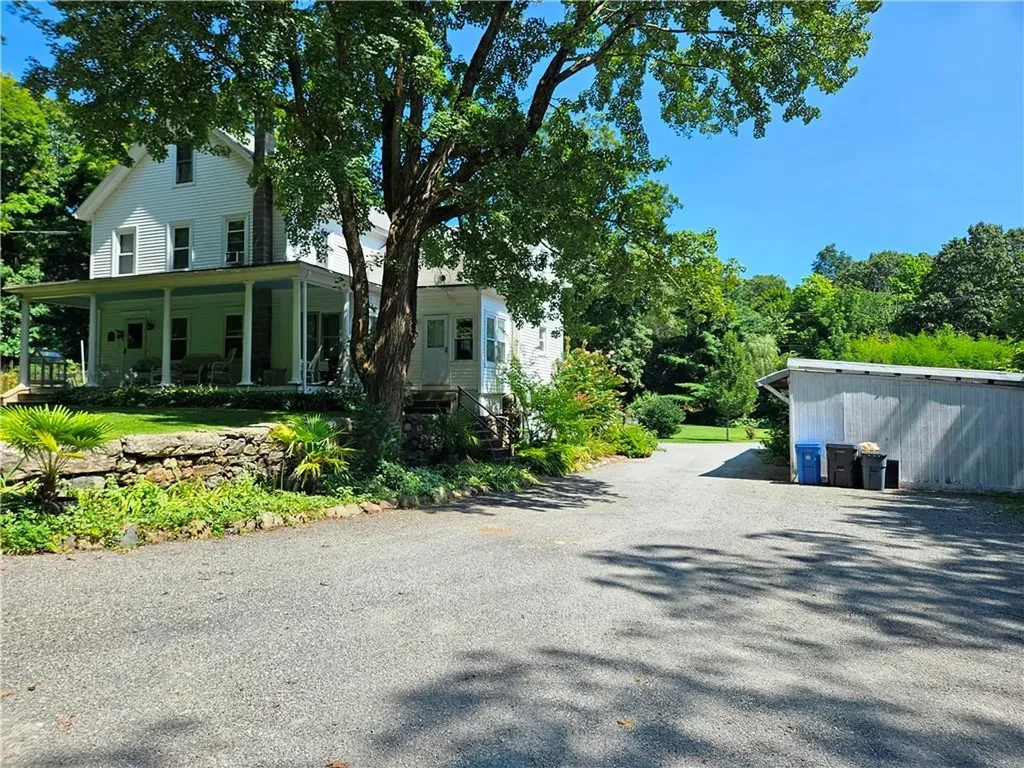 5 Old West Wrentham Road Cumberland RI 02864