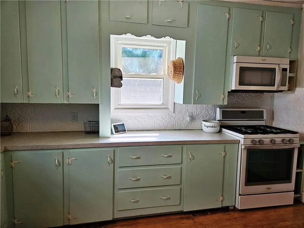 5 Old West Wrentham Road Cumberland RI 02864