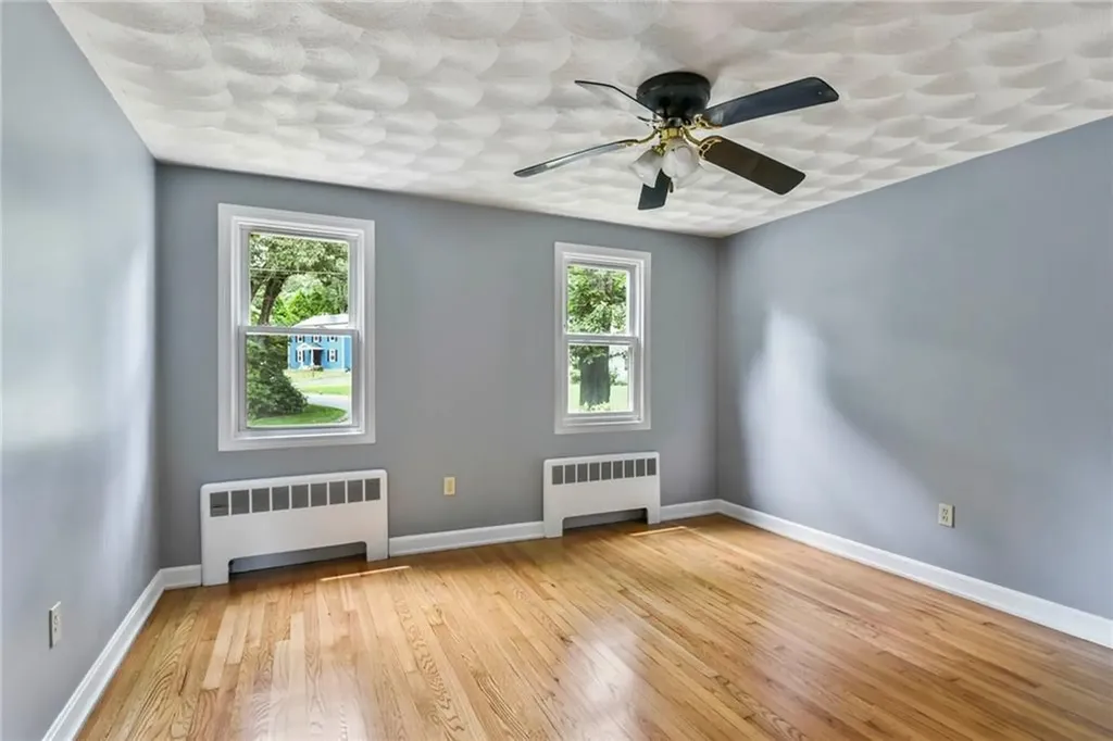2 Plantation Street Warwick RI 02886