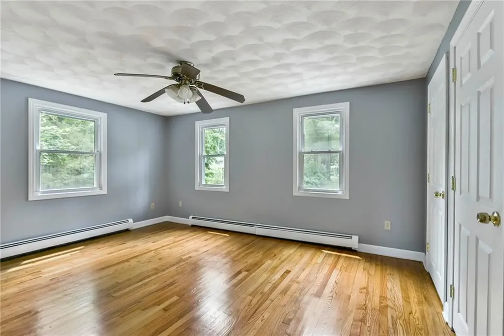 2 Plantation Street Warwick RI 02886