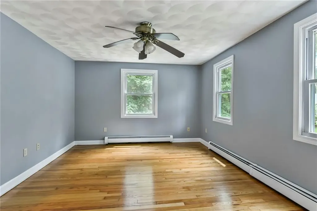2 Plantation Street Warwick RI 02886