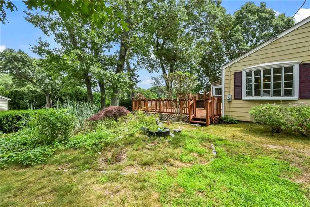 2 Plantation Street Warwick RI 02886
