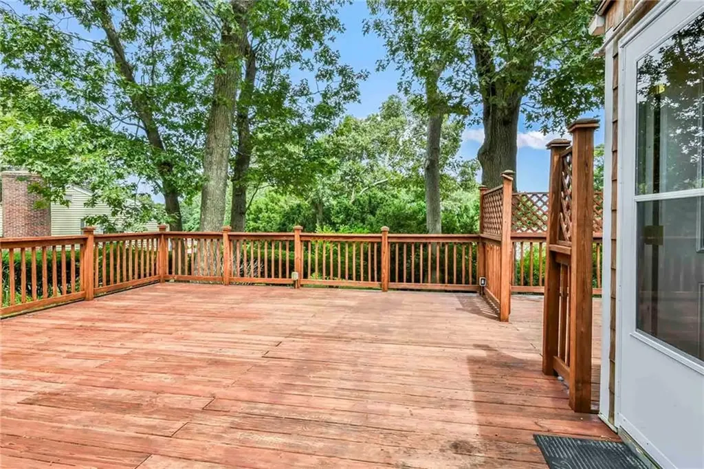 2 Plantation Street Warwick RI 02886