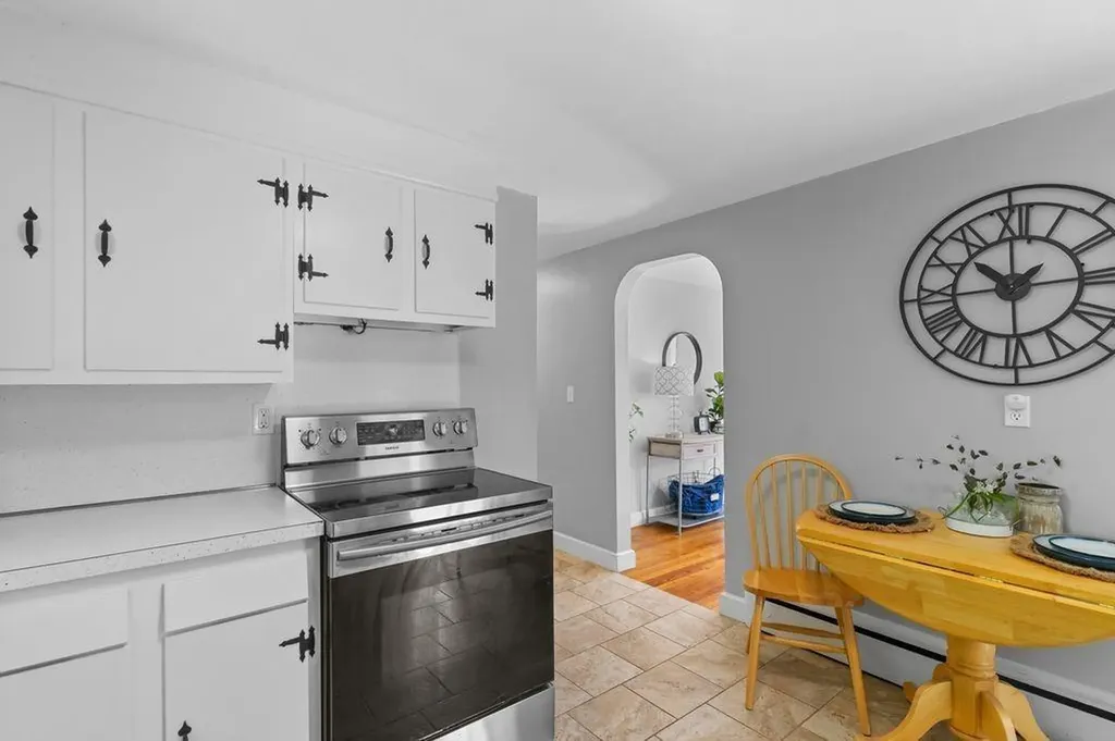 52 Holden Street Warwick RI 02889