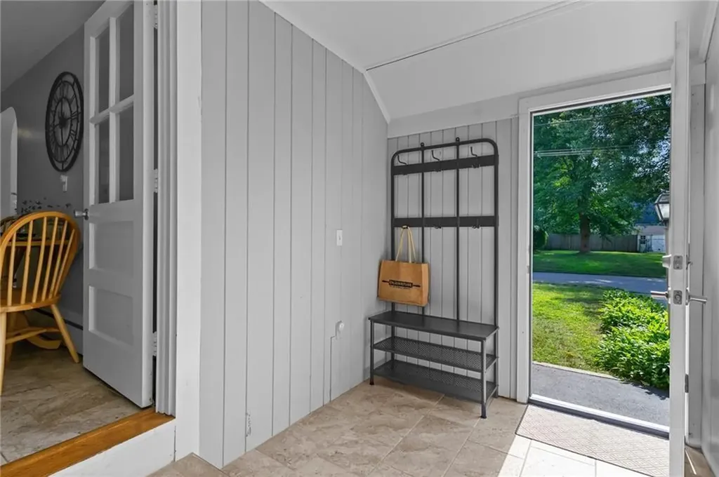 52 Holden Street Warwick RI 02889