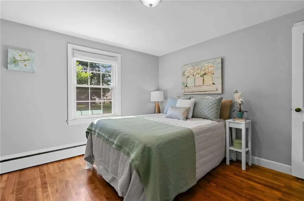 52 Holden Street Warwick RI 02889