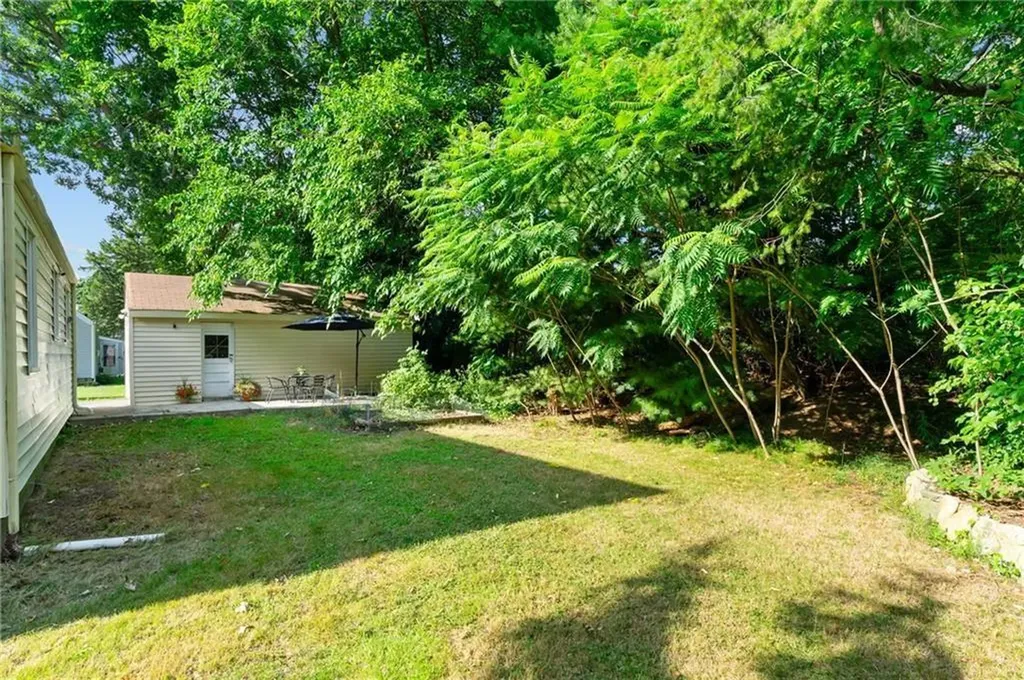 52 Holden Street Warwick RI 02889
