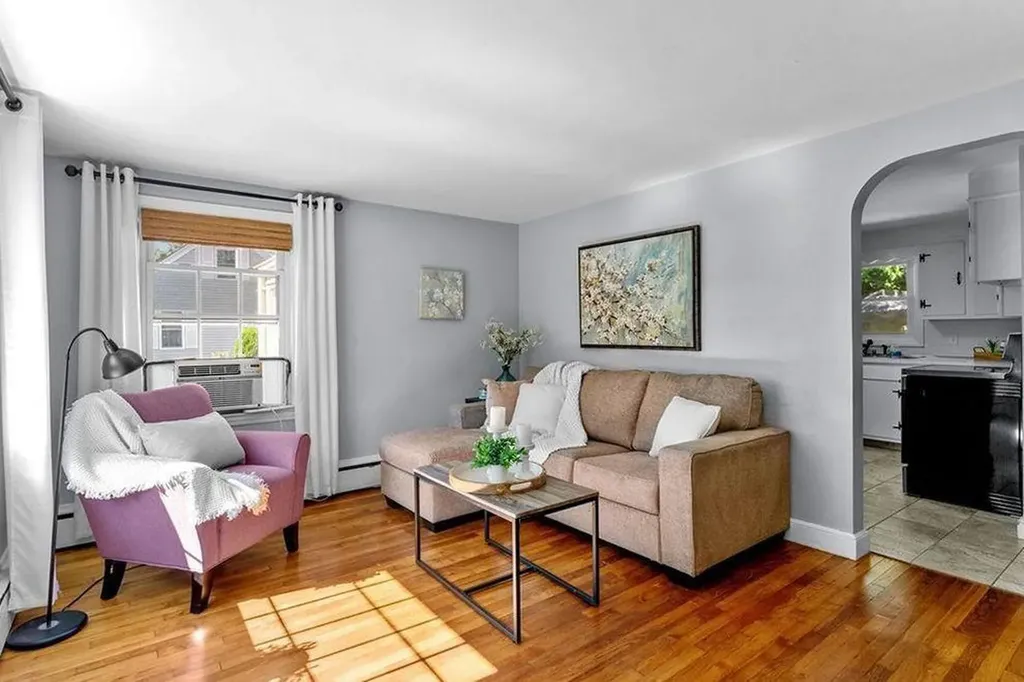 52 Holden Street Warwick RI 02889