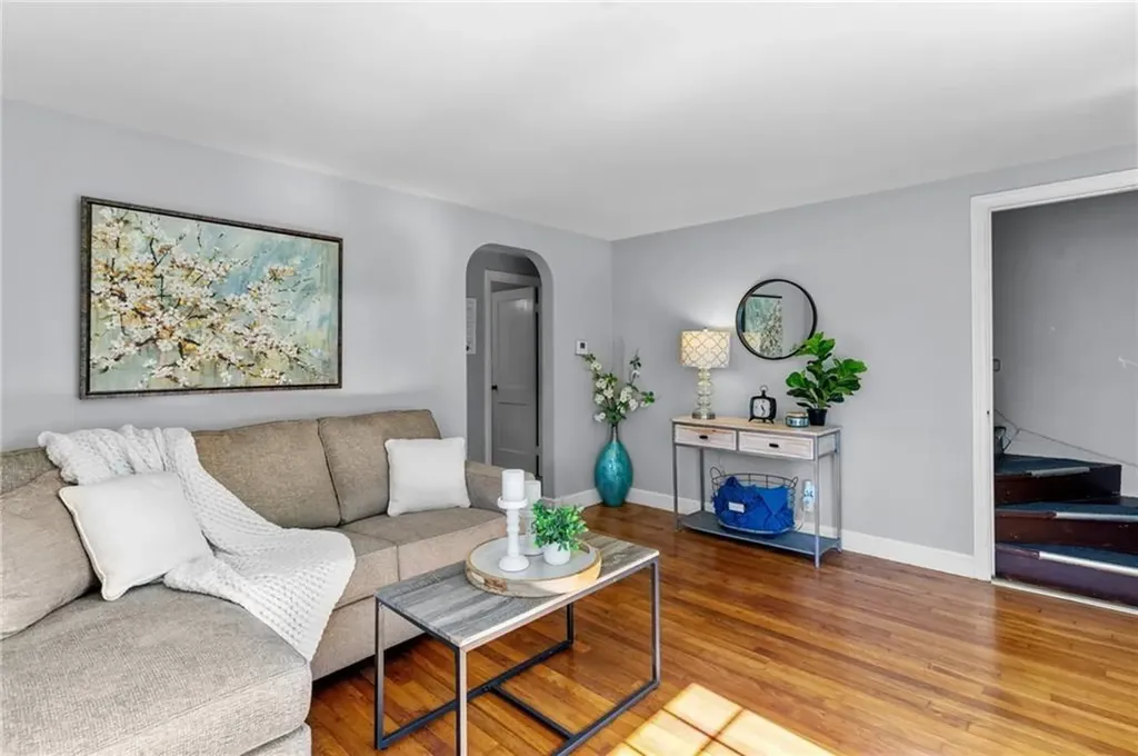 52 Holden Street Warwick RI 02889