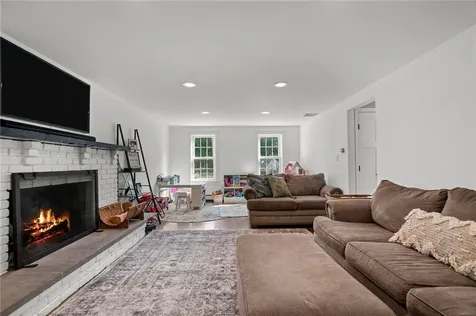 894 Black Plain Road North Smithfield RI 02896