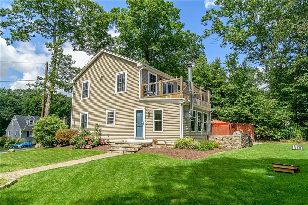 176 Lake Washington Drive Glocester RI 02814