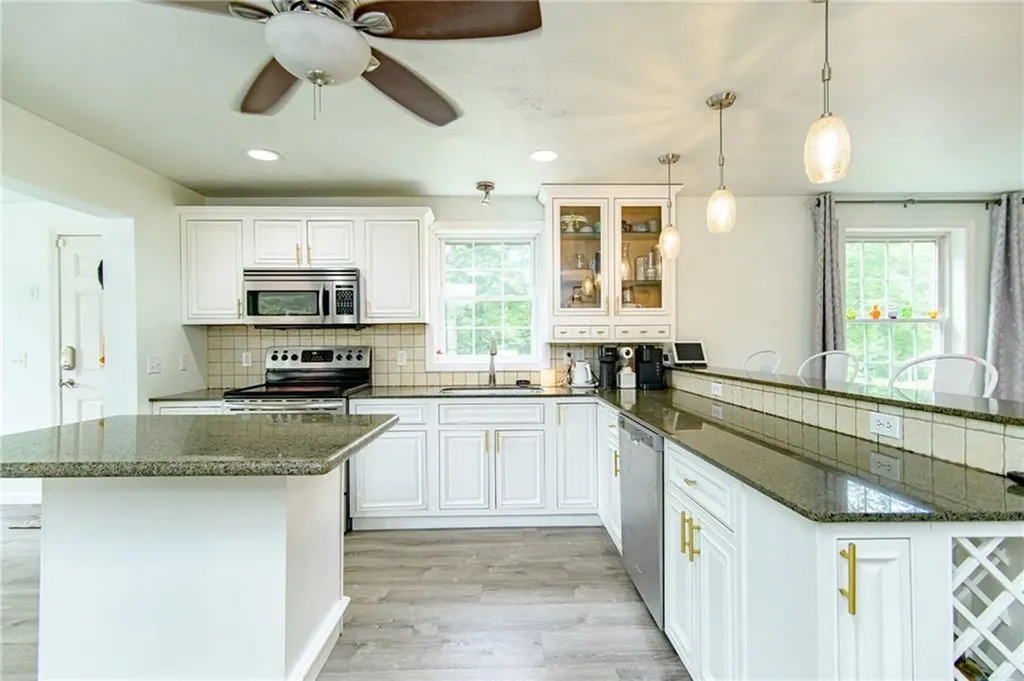 176 Lake Washington Drive Glocester RI 02814