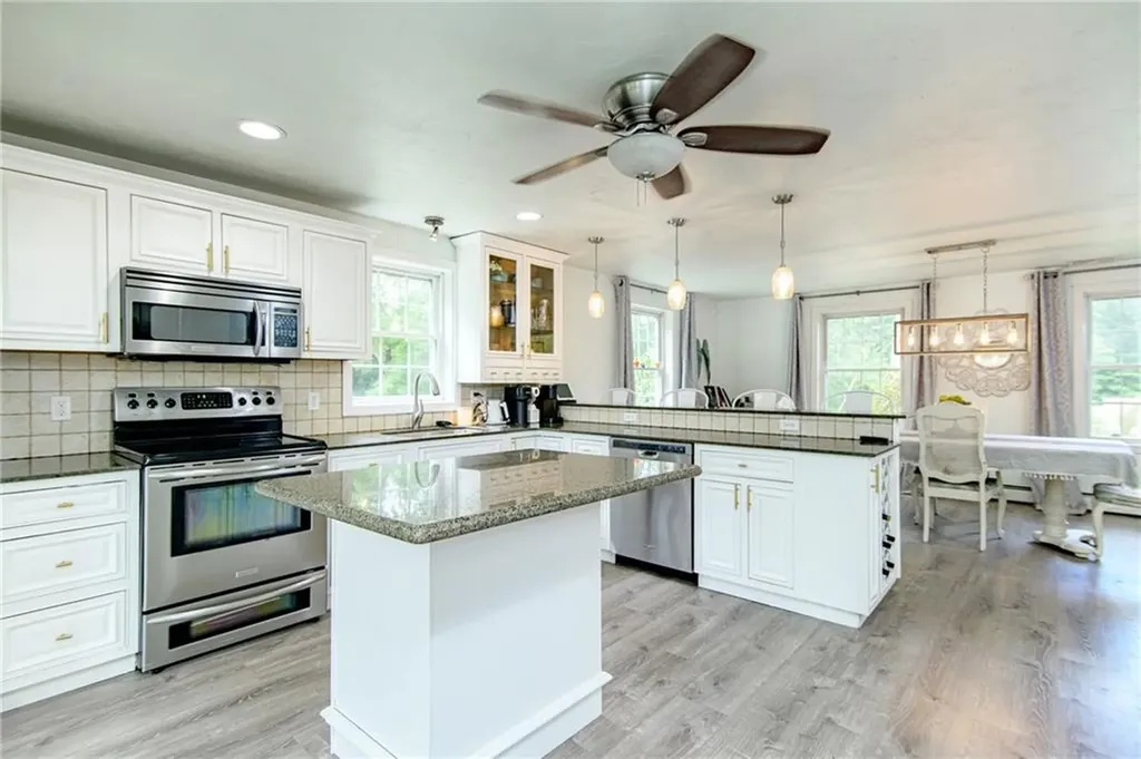 176 Lake Washington Drive Glocester RI 02814