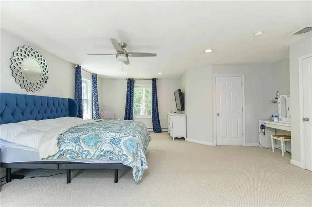 176 Lake Washington Drive Glocester RI 02814