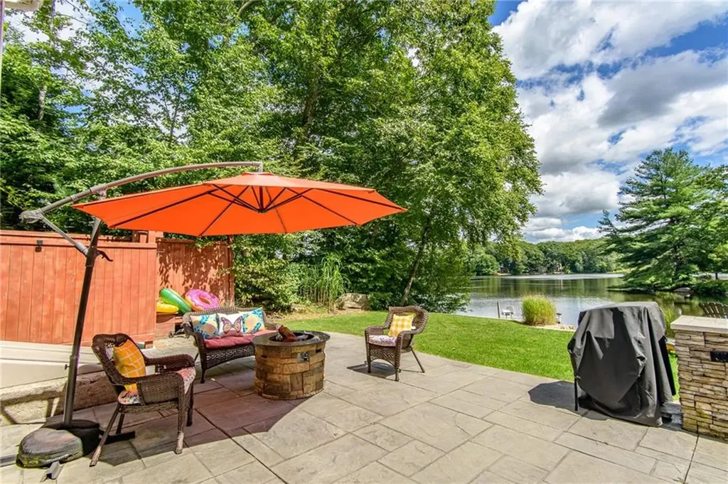 176 Lake Washington Drive Glocester RI 02814