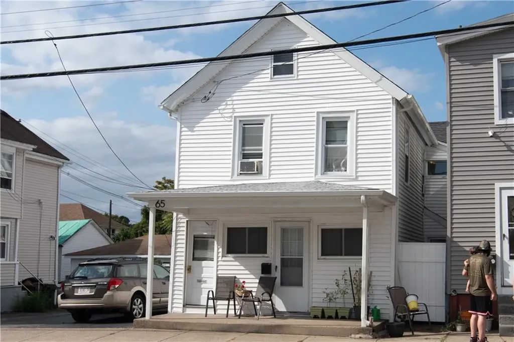 65 Pleasant Street Westerly RI 02891