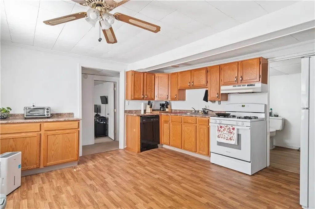 65 Pleasant Street Westerly RI 02891