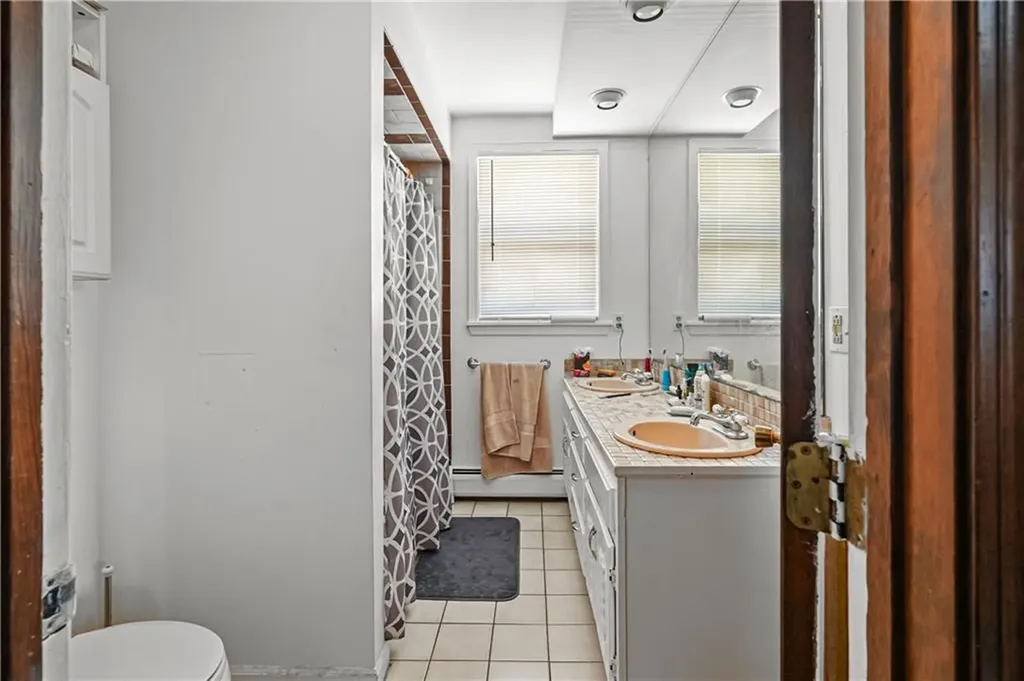 654 Central Avenue Pawtucket RI 02861