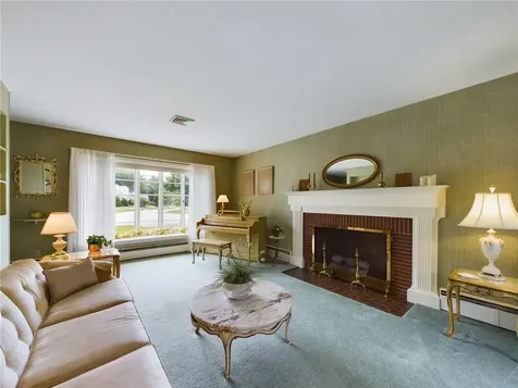 242 Bretton Woods Drive Cranston RI 02920