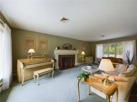 242 Bretton Woods Drive Cranston RI 02920