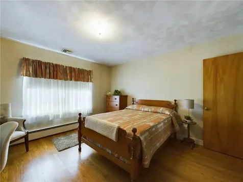 242 Bretton Woods Drive Cranston RI 02920