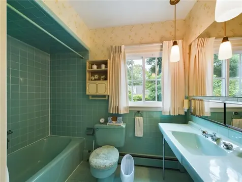 242 Bretton Woods Drive Cranston RI 02920