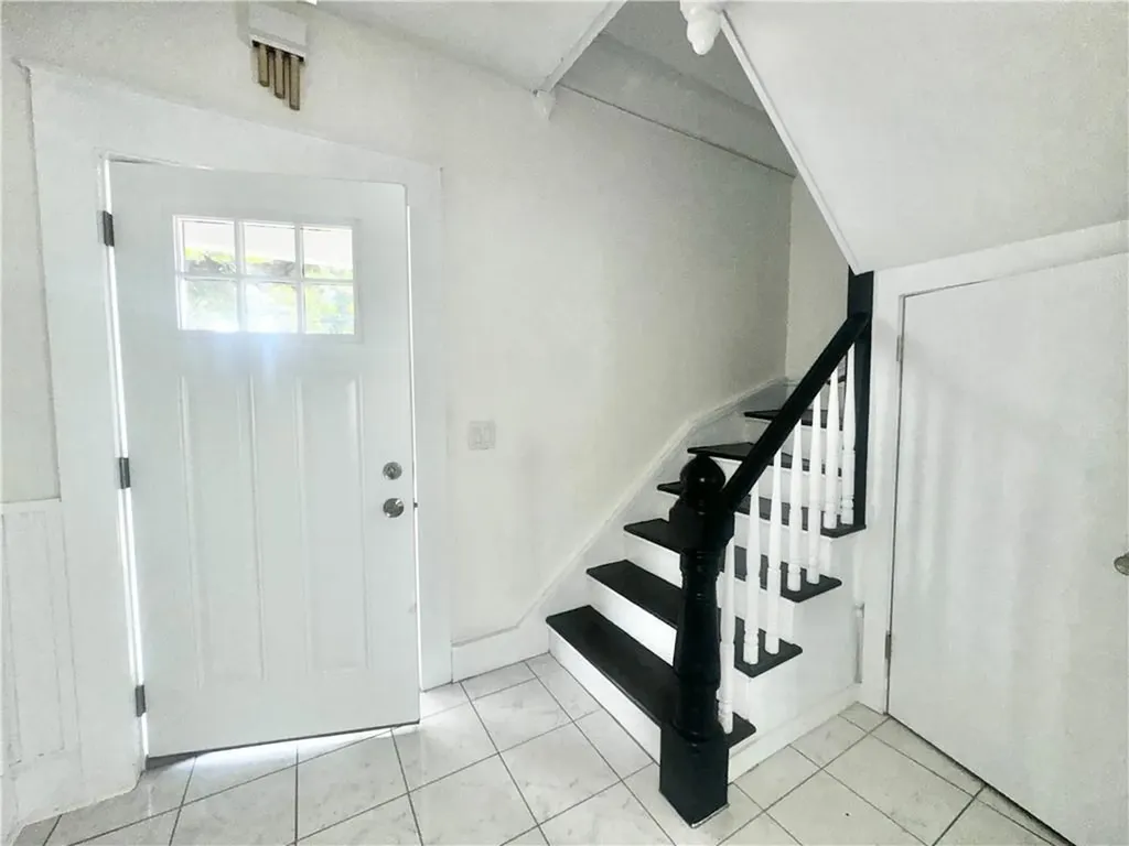 1415 New London Avenue Cranston RI 02920