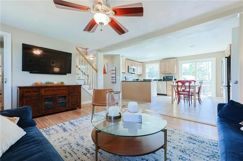 3 Marie Drive Bristol RI 02809