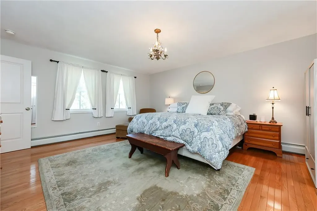 3 Marie Drive Bristol RI 02809