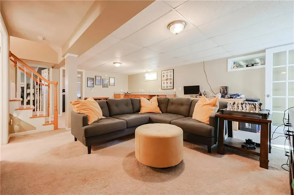 3 Marie Drive Bristol RI 02809