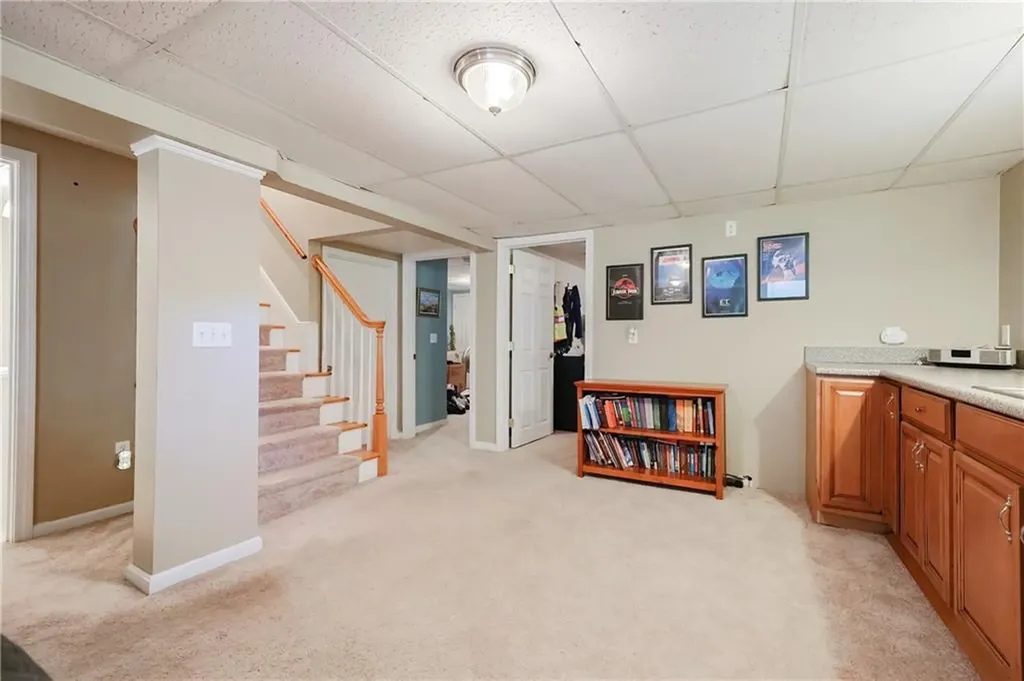 3 Marie Drive Bristol RI 02809