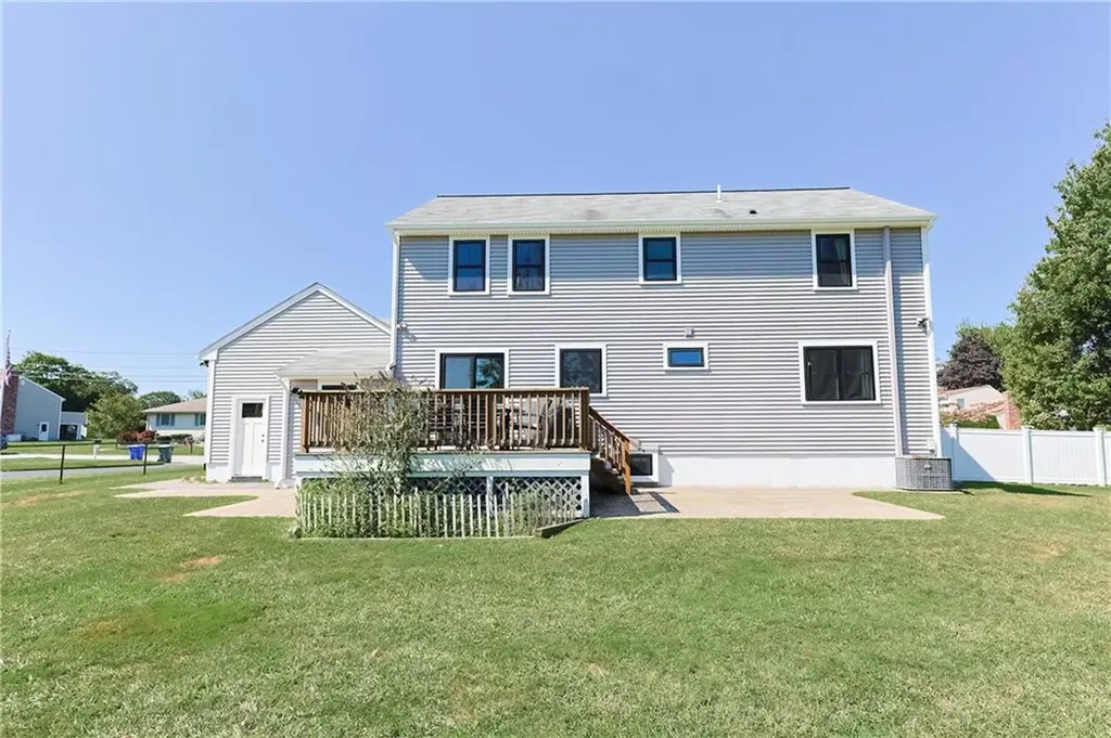 3 Marie Drive Bristol RI 02809