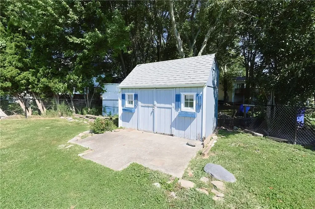 3 Marie Drive Bristol RI 02809