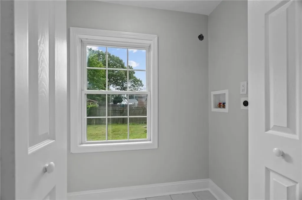 78 Viewesta Road Warwick RI 02886