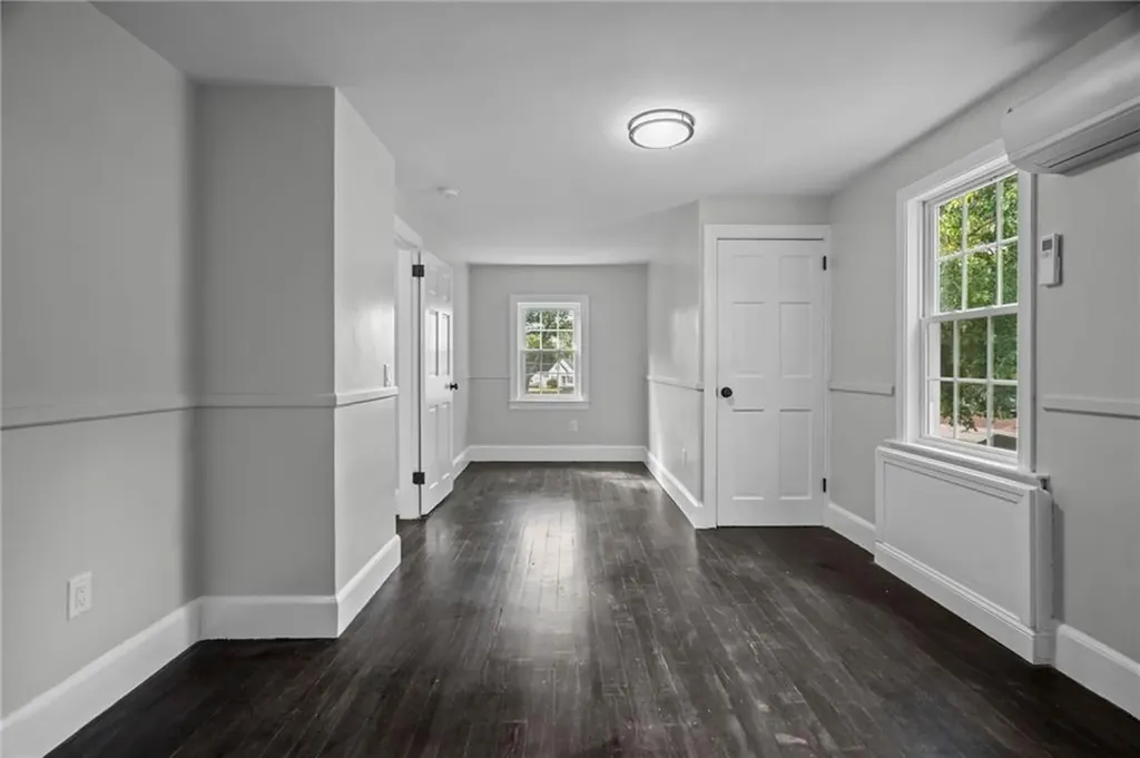 78 Viewesta Road Warwick RI 02886