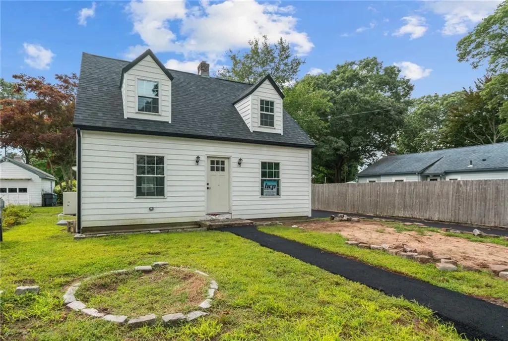 78 Viewesta Road Warwick RI 02886