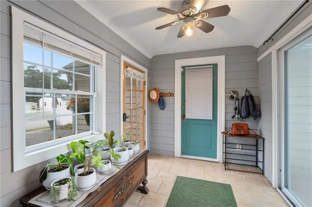 55 Scarborough Road Pawtucket RI 02861