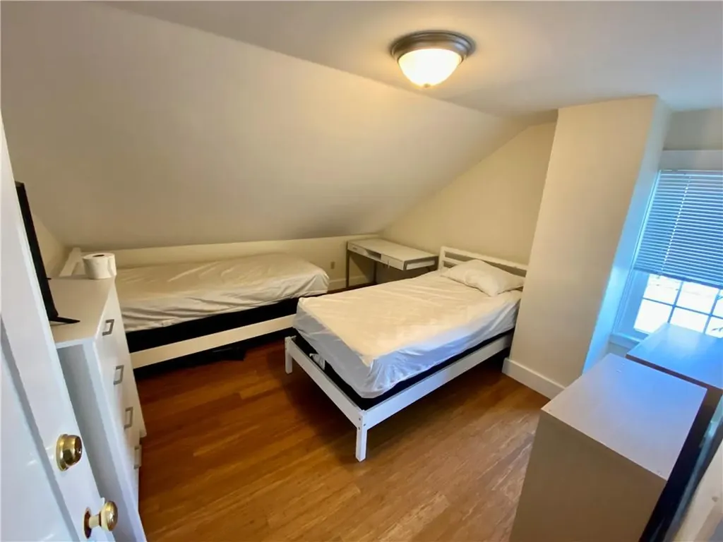 423 Thames Street Newport RI 02840