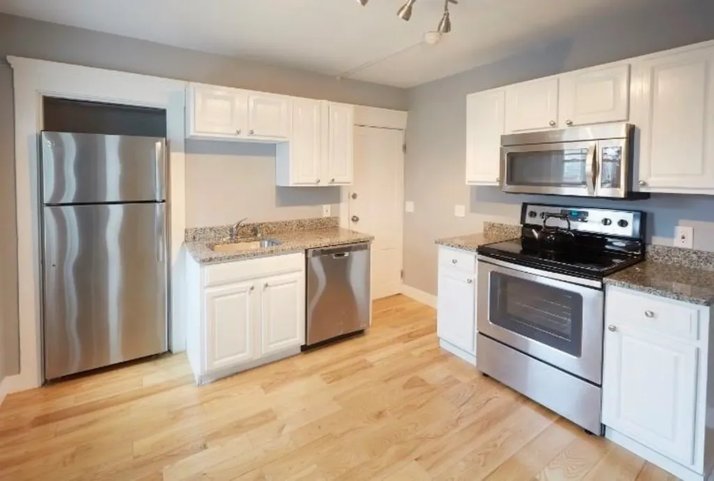 423 Thames Street Newport RI 02840