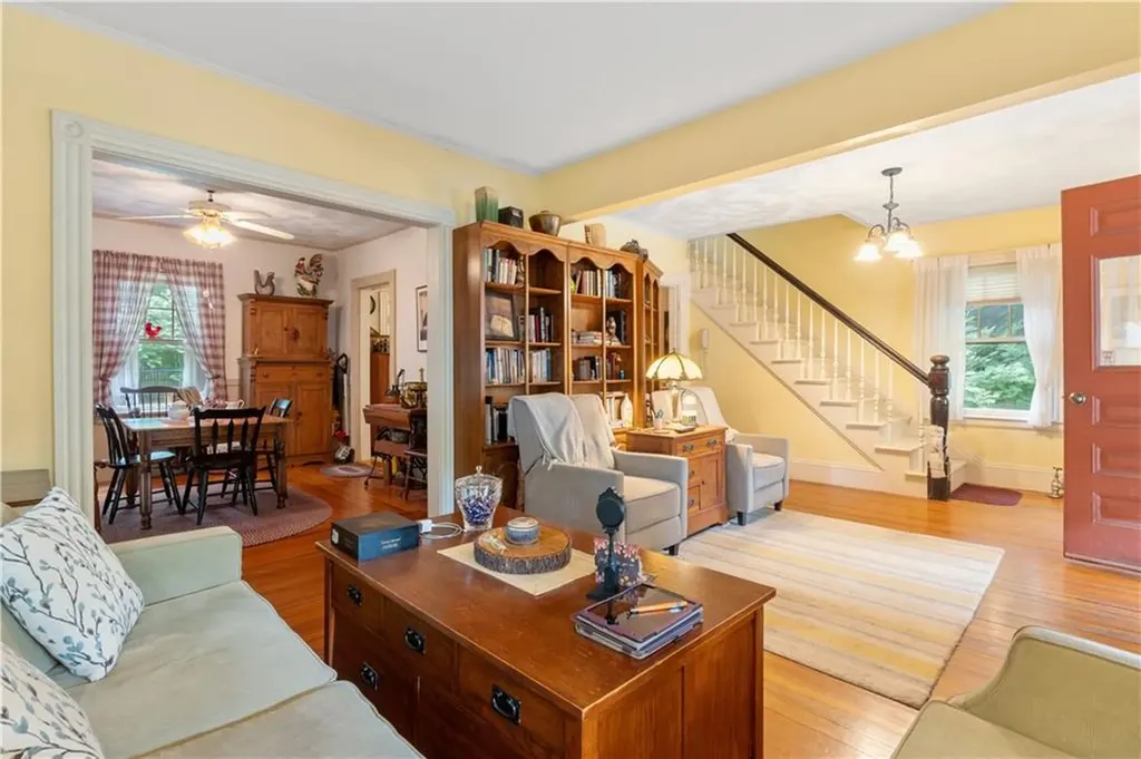 65 Spruce Street Warwick RI 02886