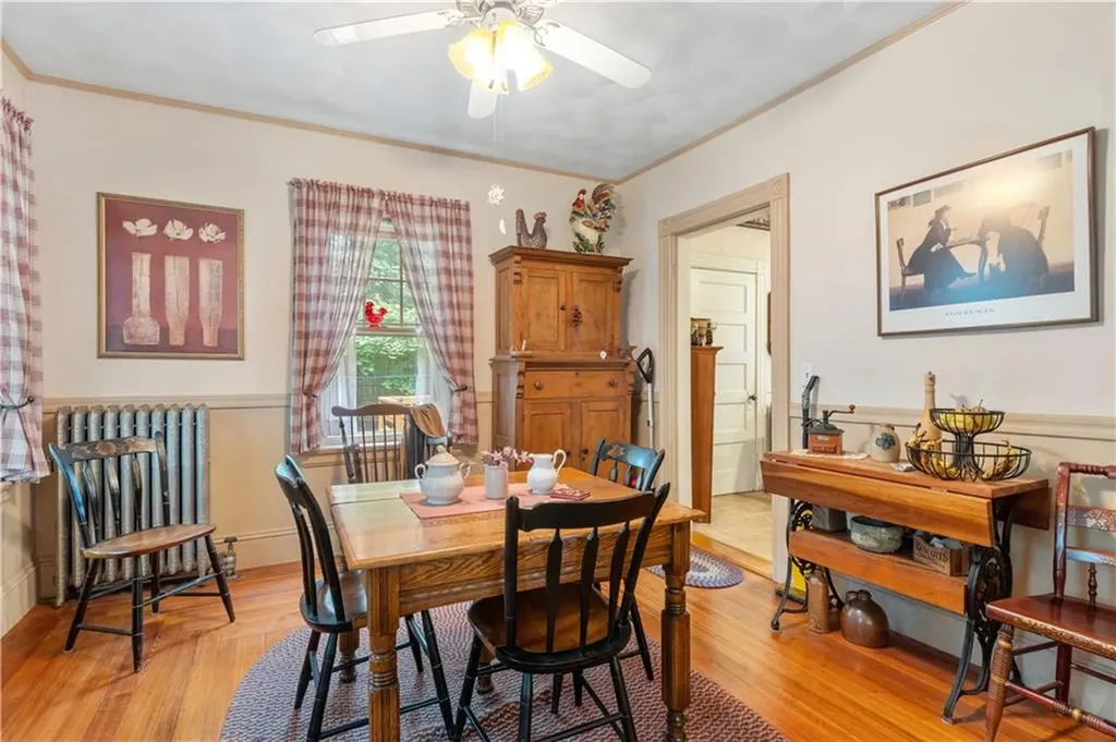 65 Spruce Street Warwick RI 02886