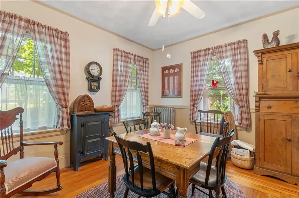 65 Spruce Street Warwick RI 02886