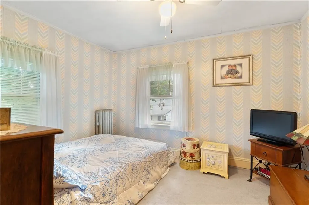 65 Spruce Street Warwick RI 02886