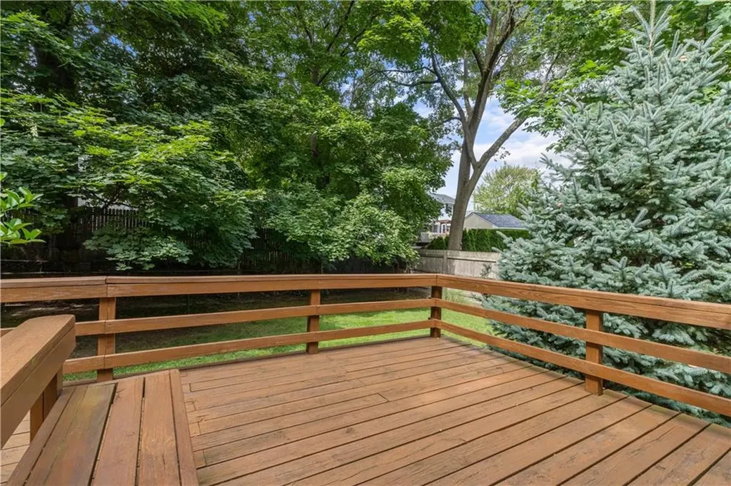 65 Spruce Street Warwick RI 02886