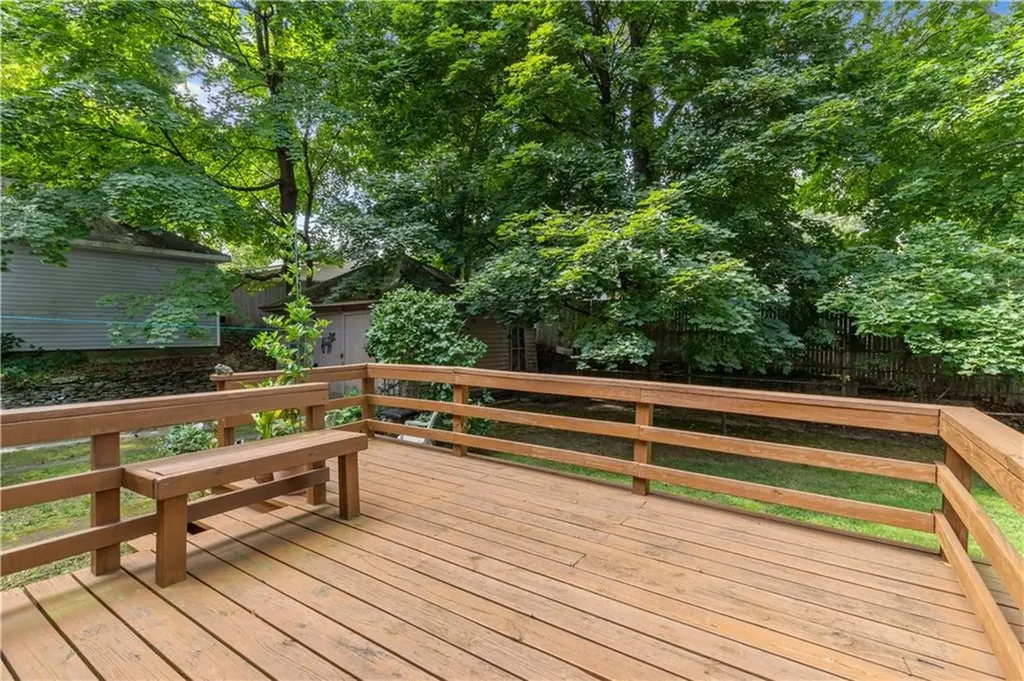 65 Spruce Street Warwick RI 02886